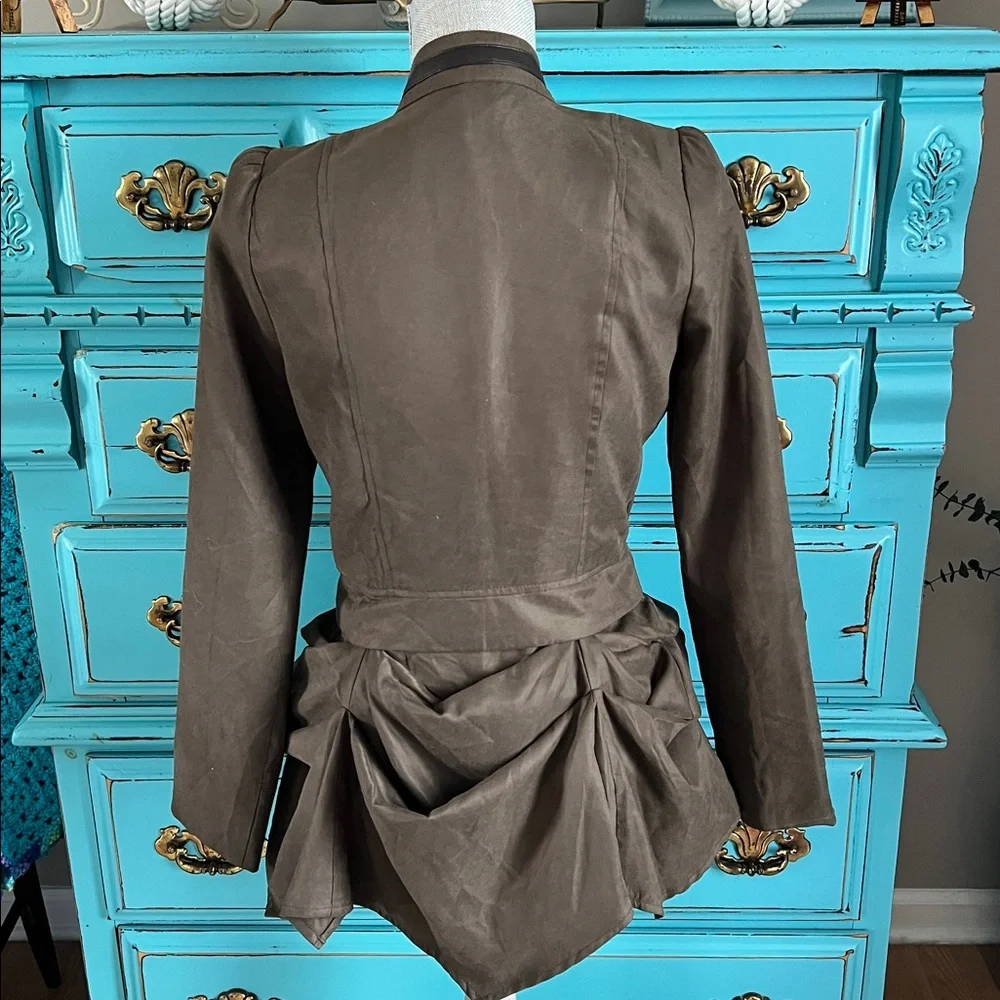 Jacket - Picture 2 of 2